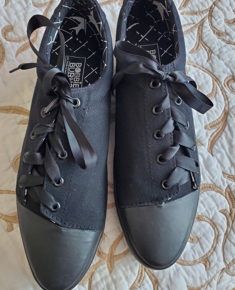 BOBBIE BURNS New Woman Sneakers